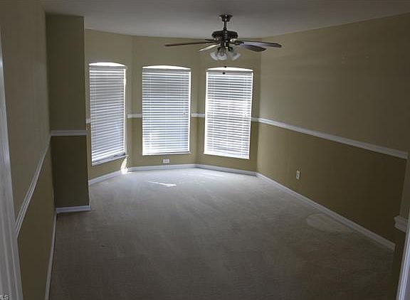 5th image of 1612 NW 37th Pl