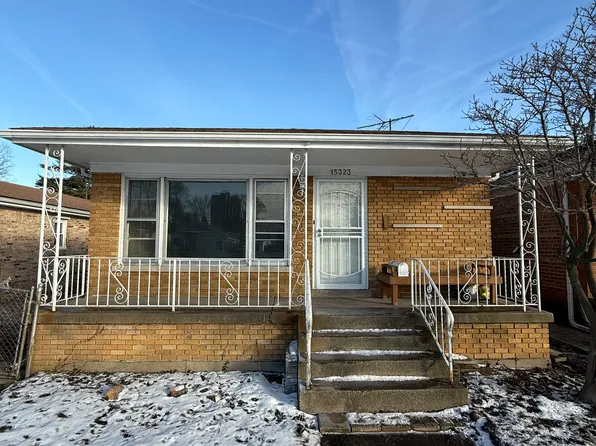 15323 Lincoln Ave, Harvey, IL 60426