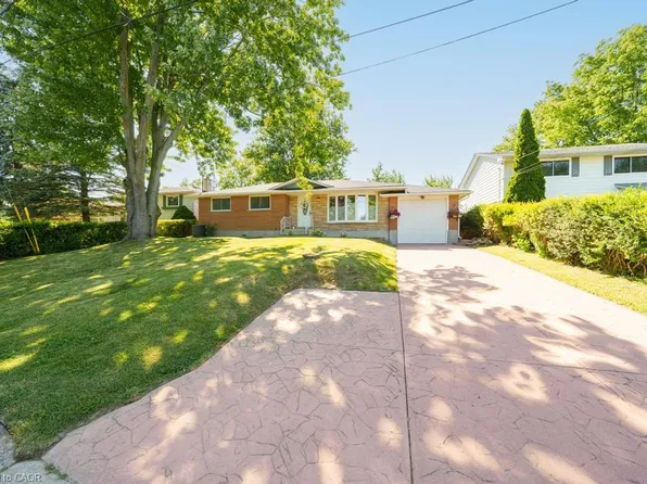 7 Wallis Ave, West Lincoln, ON L0R 2A0