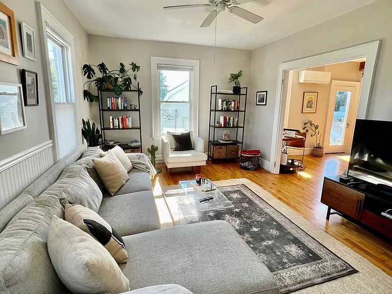 427 Preble St #2 — Photo 8