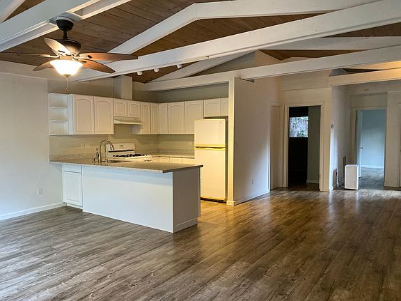 2nd image of 212 River Ln #3