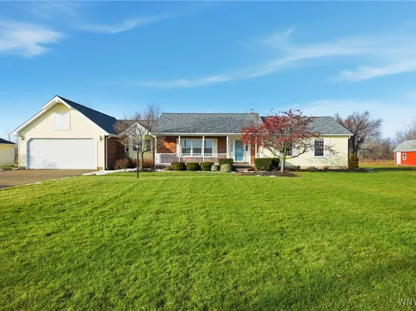 4430 Baer Rd, Ransomville, NY 14131