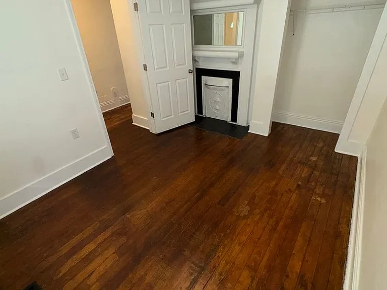 1431 S Floyd St — Photo 19