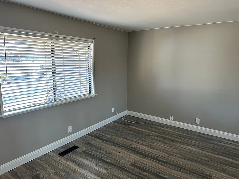 1472 Willow Lake Rd — Photo 10