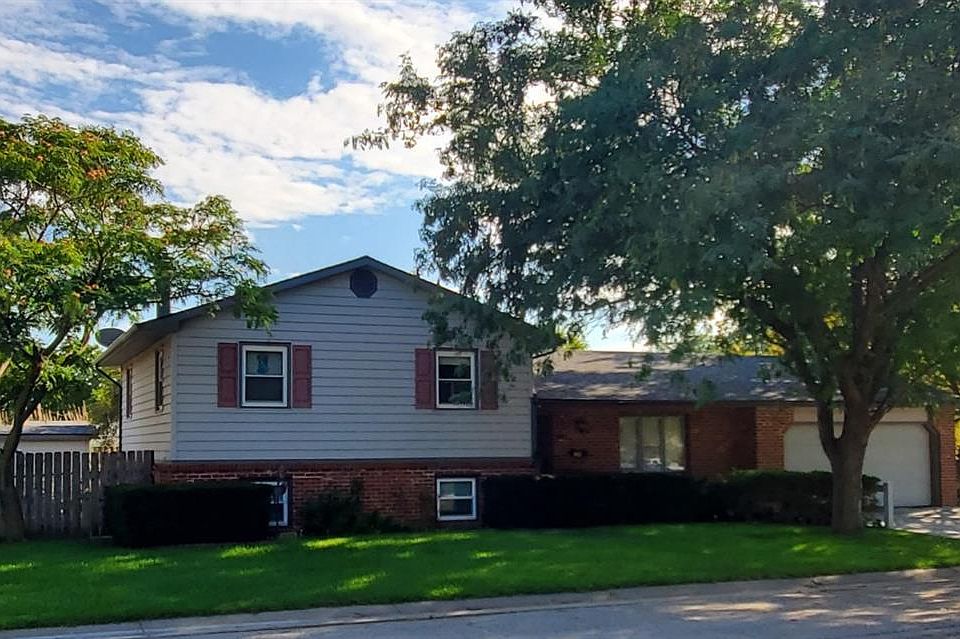 1st image of 115 Pembroke Pl