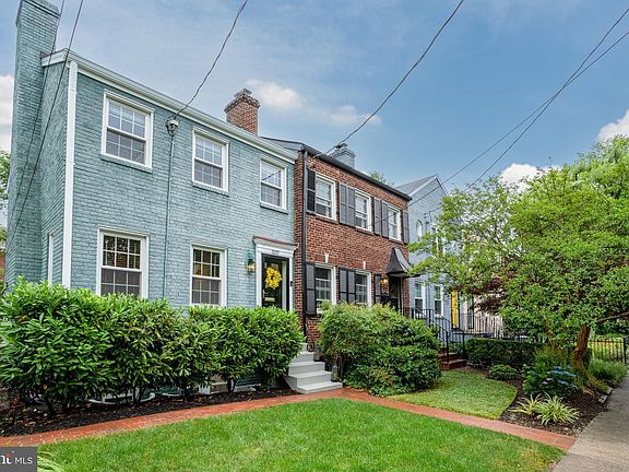 3rd image of 1207 Powhatan St