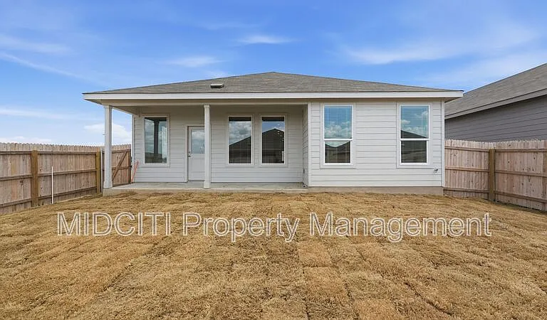 1304 Apron Trl — Photo 39