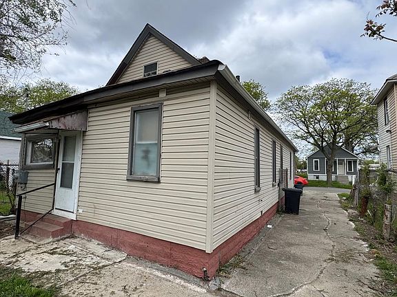 3rd image of 253 Beechwood St