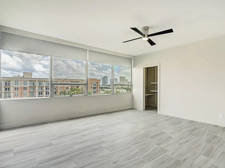 2701 Westheimer Rd #8B — Photo 9