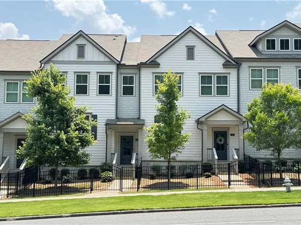 285 Vista Ln, Woodstock, GA 30189