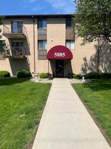 5885 Beechcroft Rd APT 110, Columbus, OH, 43229