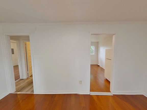 3rd image of 3185 S Davidson St