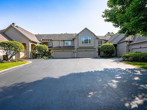 2nd image of 11043 Edgebrook Ln