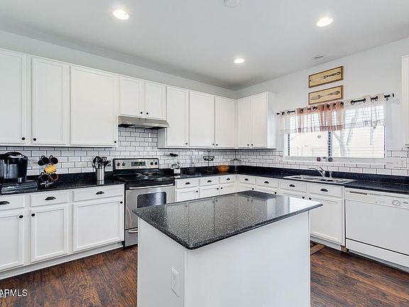 4th image of 7621 S 63rd Dr