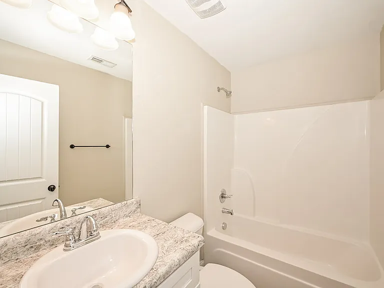 1217 Catawba Way — Photo 16