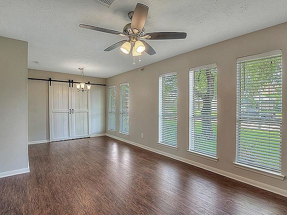 5th image of 5319 Green Timbers Dr