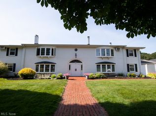 5 Meadowlawn Dr UNIT 19, Mentor, OH 44060
