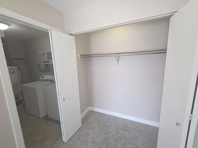 299 Pembridge Ln #D2 — Photo 17