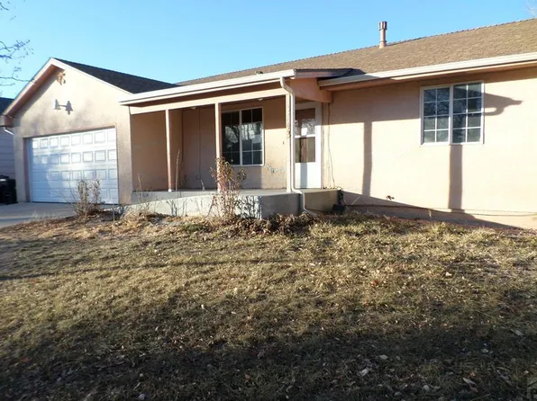 3743 Bobcat Ln, Pueblo, CO 81005