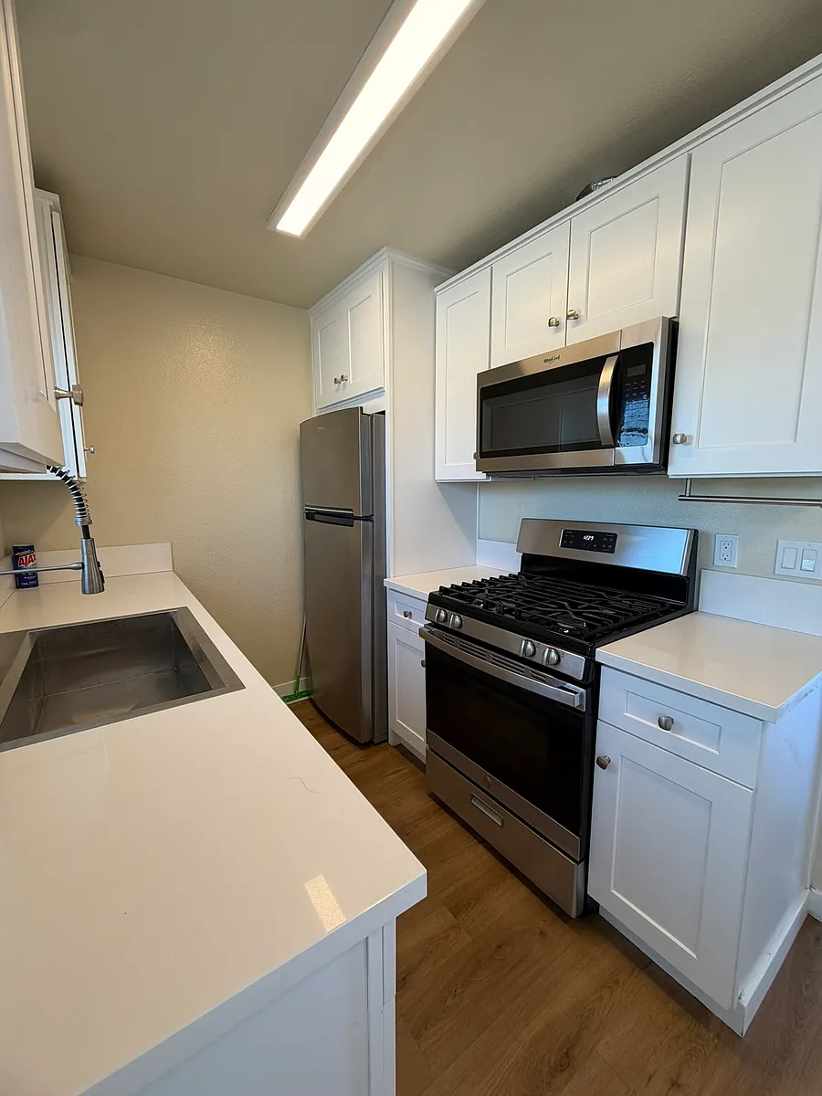 Building Photo - 6772 Solita Ave #D