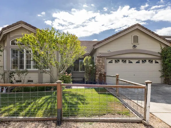 809 Riesling Road, Petaluma, CA 94954