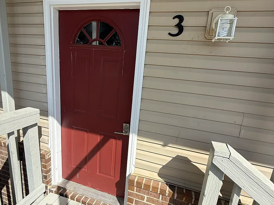 109 Ryan Rd #3