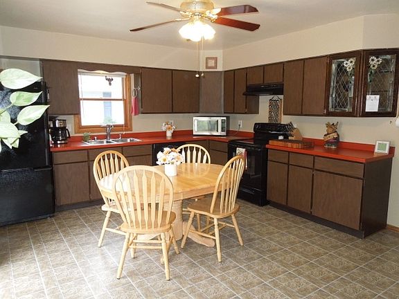 4th image of 801 Chester Pl