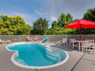 3rd image of 15706 Loblolly Ln