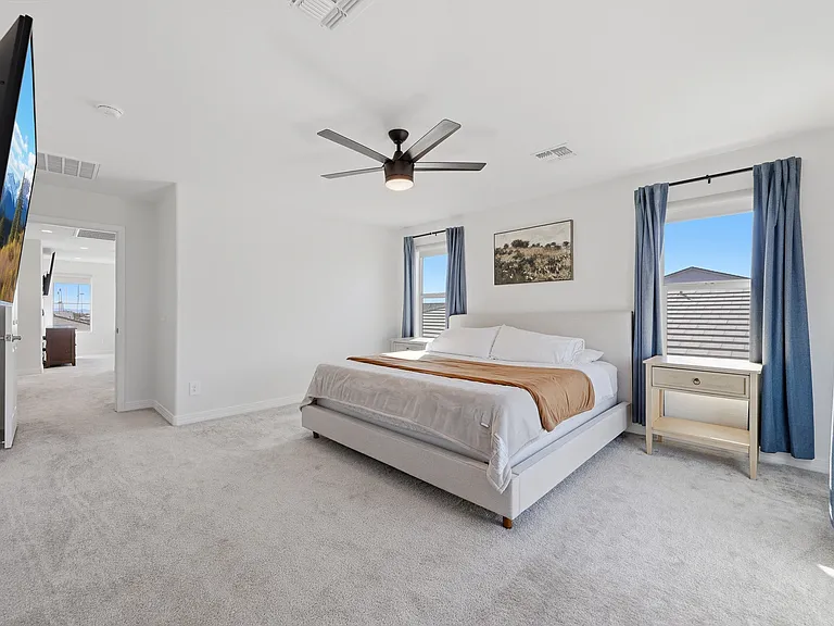 20234 W Turney Ave — Photo 18