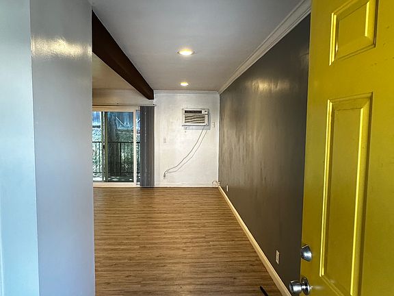 4th image of 265 Monterey Rd APT 28