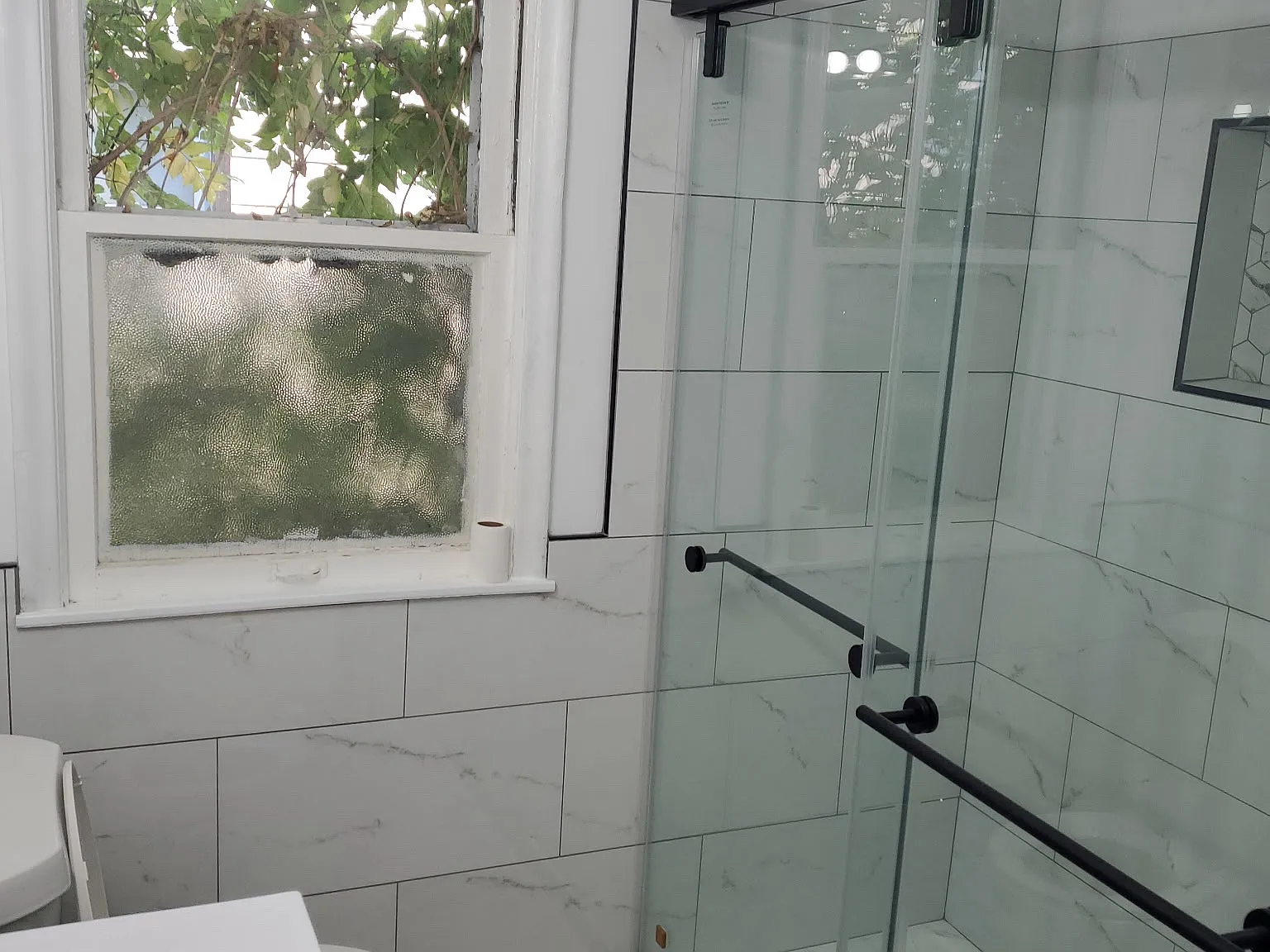 3 bed, 1020 sqft, $1,600 — Photo 2