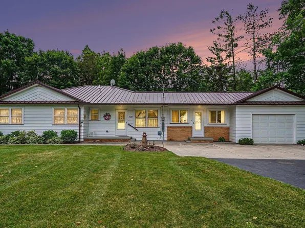 7427 Luella St, Hale, MI 48739