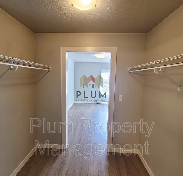 2414 McDonald Ave #102 — Photo 13