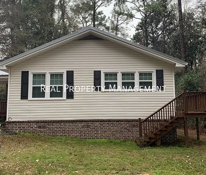 3412 Laverne Dr E — Photo 16