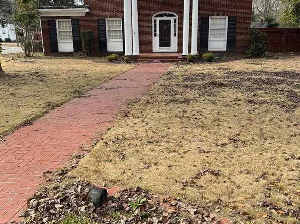 132 S Blanding St, Lake City, SC 29560