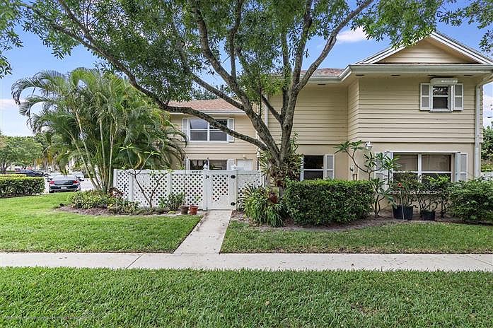 1st image of 8137 Bridgewater Ct #37C