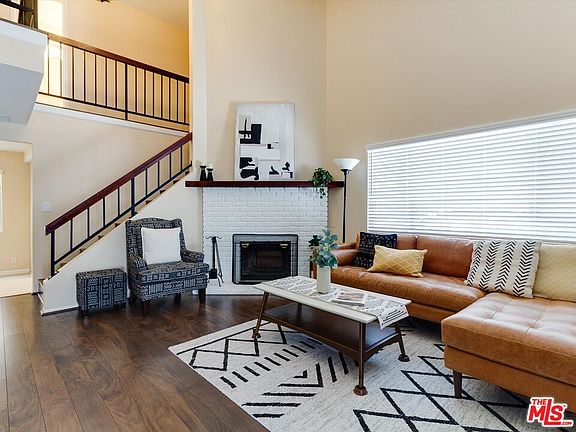 3rd image of 4020 W 136th St