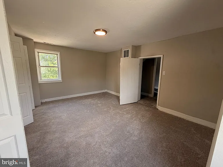 15 W Frederick St #A — Photo 12