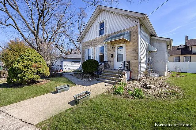 652 Henry St photo 1