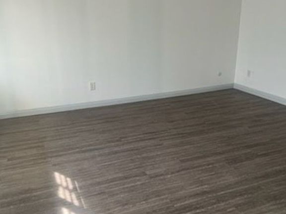 4th image of 1059 N Wilmington Blvd #8