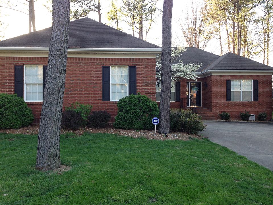 1st image of 105 Alpine Ct