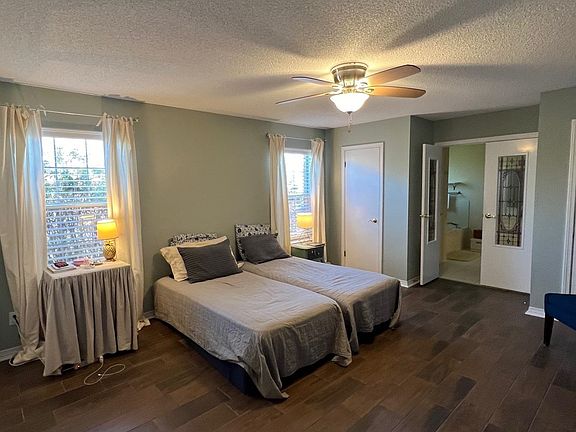 4th image of 3186 Spanish Cove Dr N