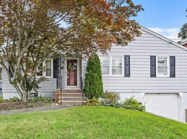 76 Forest St, Lowell, MA 01851