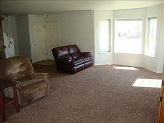 3rd image of 3833 England Blvd
