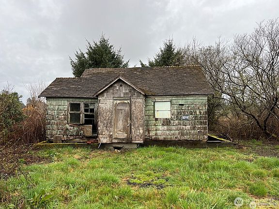 2nd image of 2361 Evergreen Park Road