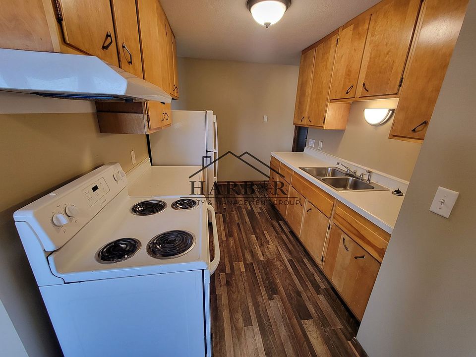 1st image of 202 11th Ave NW #602