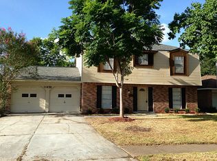 11430 Barrett Brae Dr, Houston, TX 77072