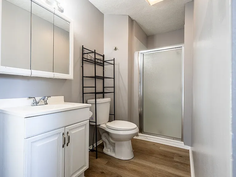 4105 Avenue C — Photo 10
