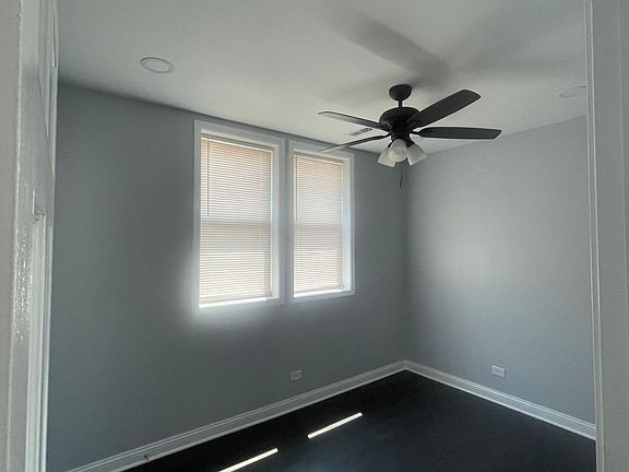 4th image of 2316 N Kedvale Ave Unit 2