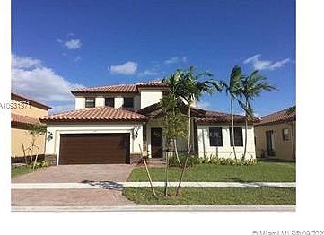 1st image of 709 SE 35th Ave Unit 709